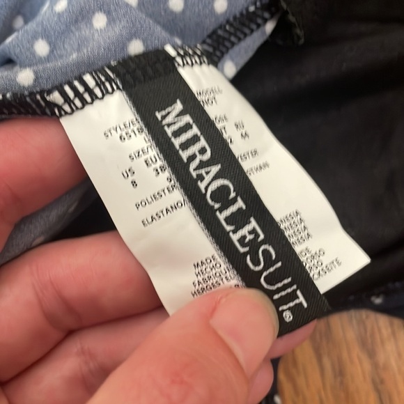 Miraclesuit Pin Point Love Knot Tankini Top Swimsuit midnight blue size 8 NWT - Picture 8 of 10